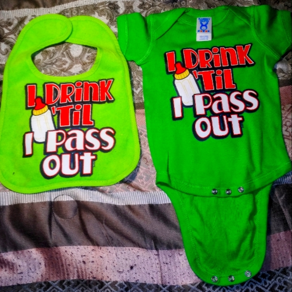 6 mos... onesie & bib combo